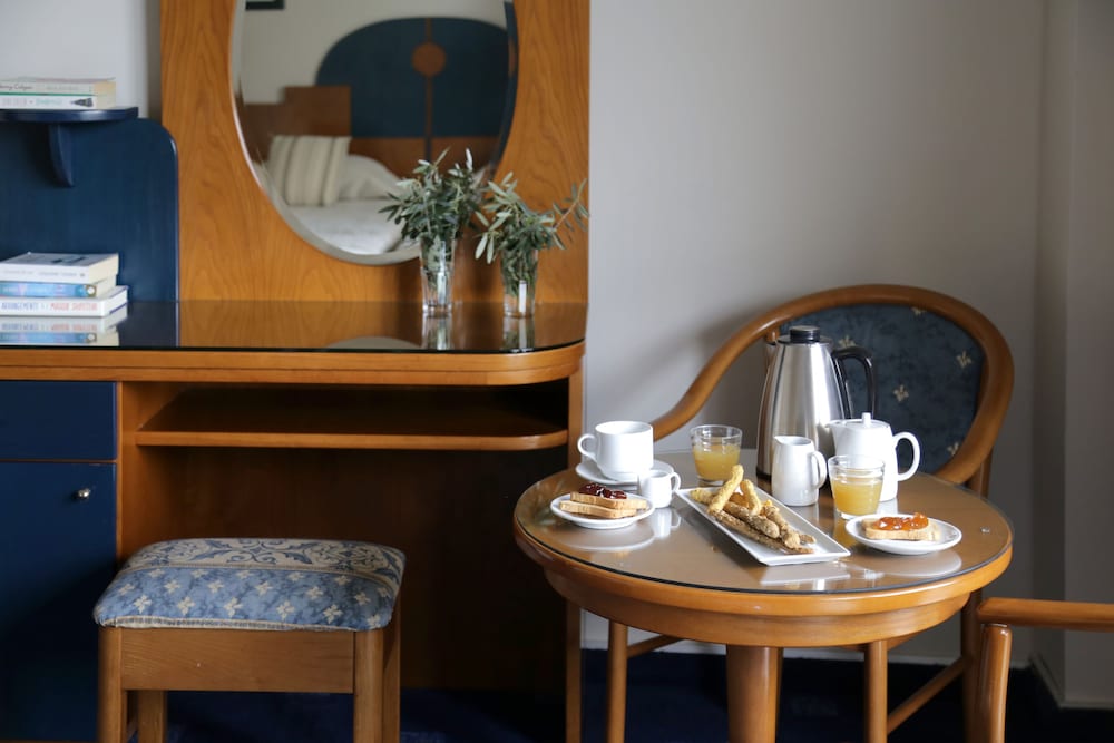

Milano - Glyfada (Attica) - Hotel Palmyra Beach