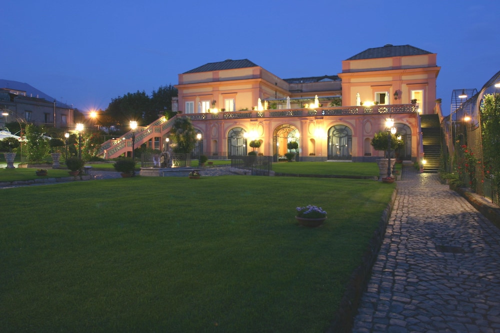 

Milano - Torre del Greco - Villa Signorini Hotel