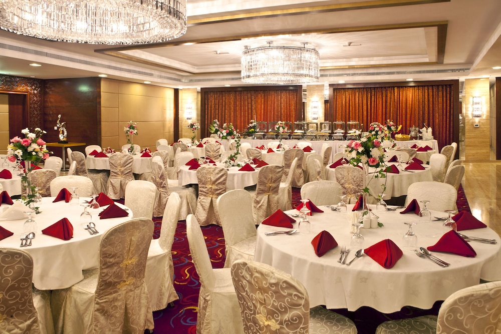 

Milano - Dubai - Landmark Grand Hotel