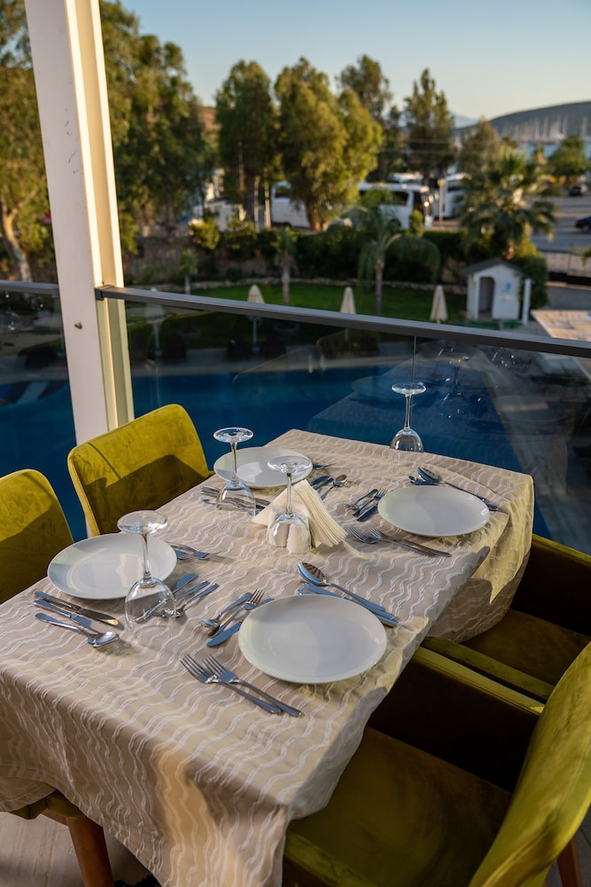 

Bologna - Ortakent - Bodrum Beach Resort