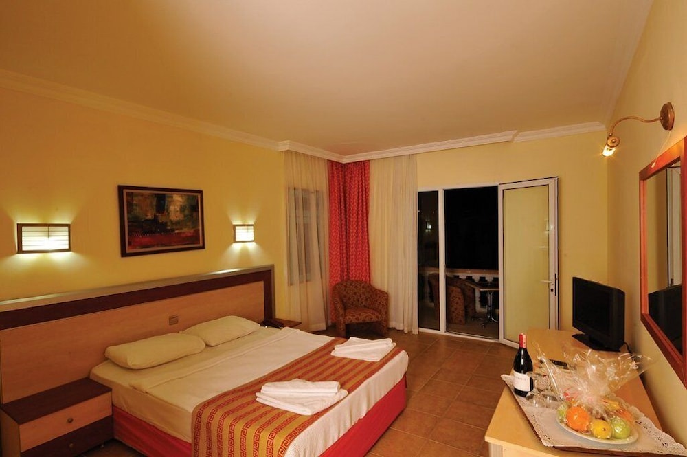 

Bologna - Gumbet - Phoenix Sun Hotel
