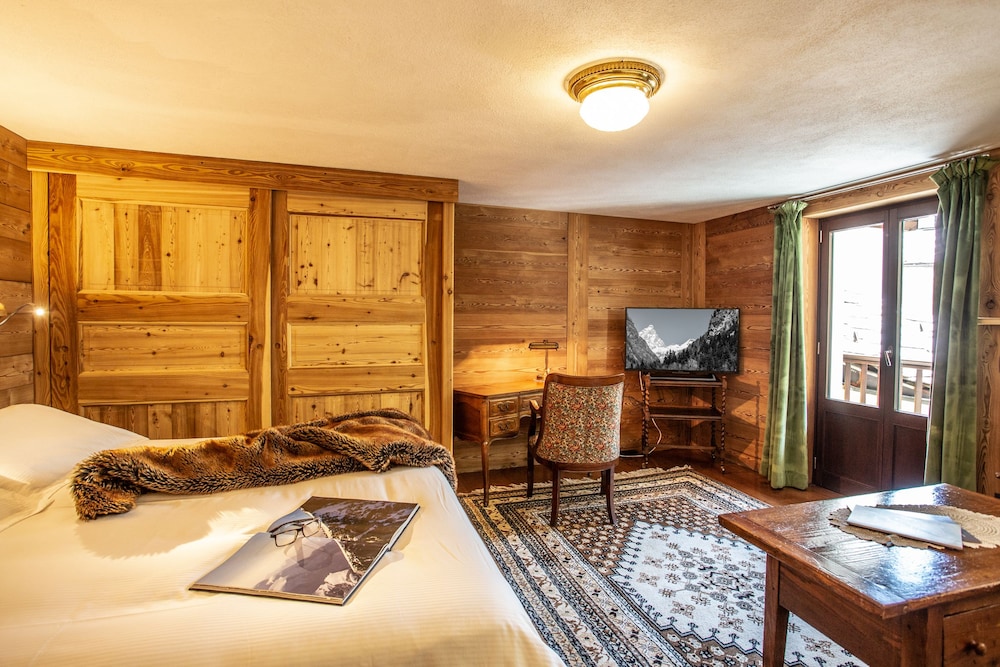

Napoli - Monte Rosa, Montagna Italia - Art Hotel Grandes Murailles