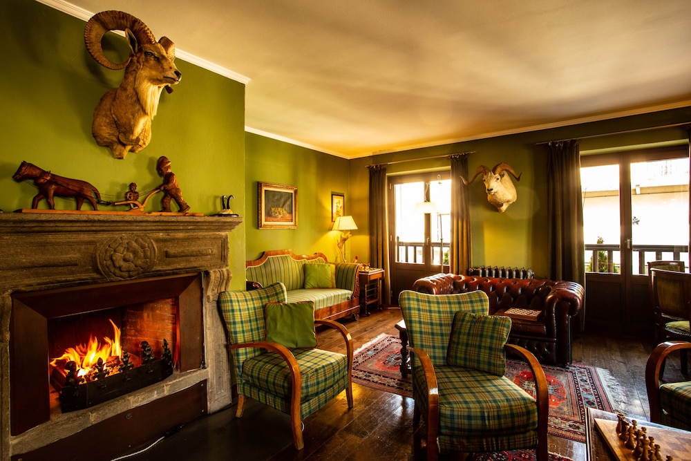 

Cagliari - Cervinia - Art Hotel Grandes Murailles