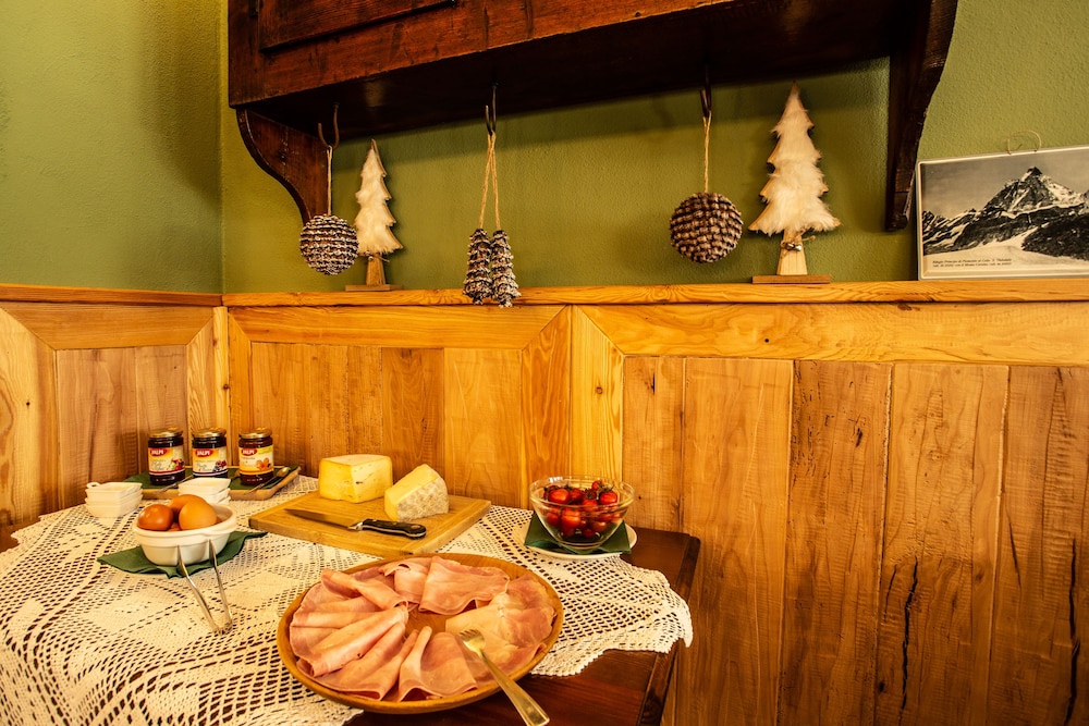 

Bari - Cervinia - Art Hotel Grandes Murailles