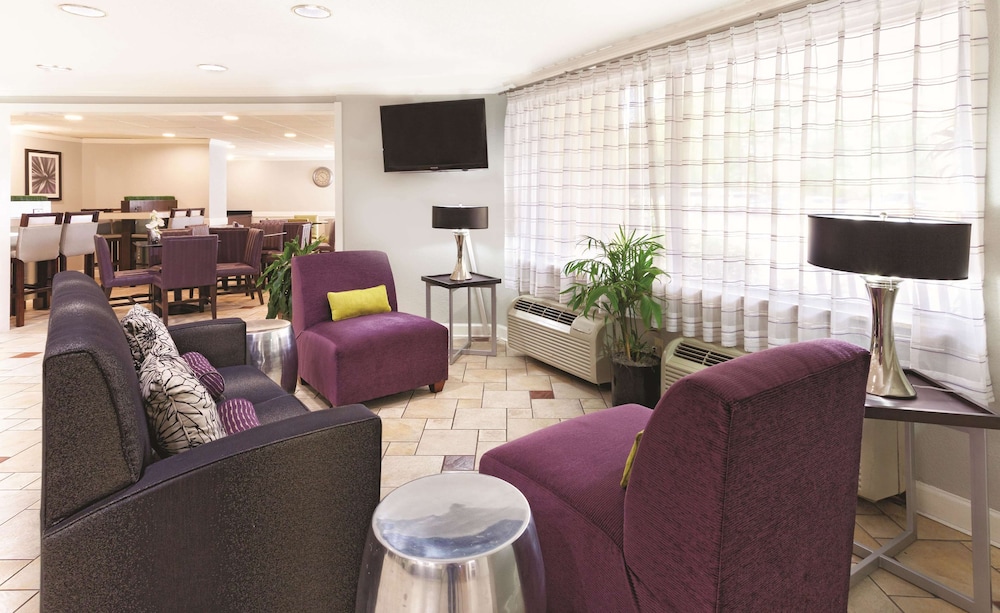 

Roma - Hialeah - La Quinta By Wyndham Miami Airport East