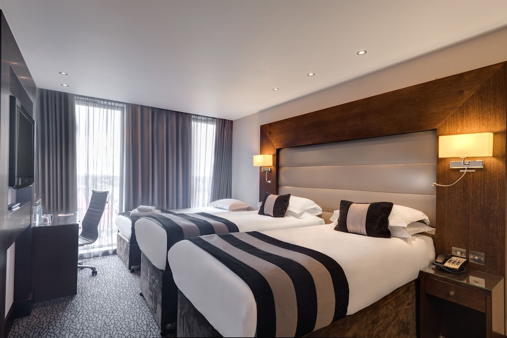 

Pisa - Londra, Aeroporto di London Heathrow - Park Grand Heathrow