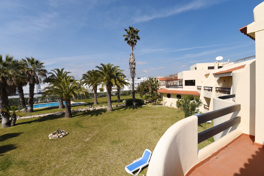 

Roma - Altura - Praia da Lota Resort – Beachfront Hotel