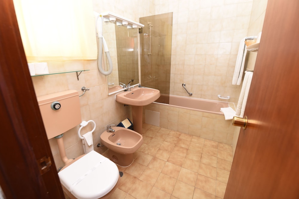 

Pisa - Altura - Praia da Lota Resort – Beachfront Hotel