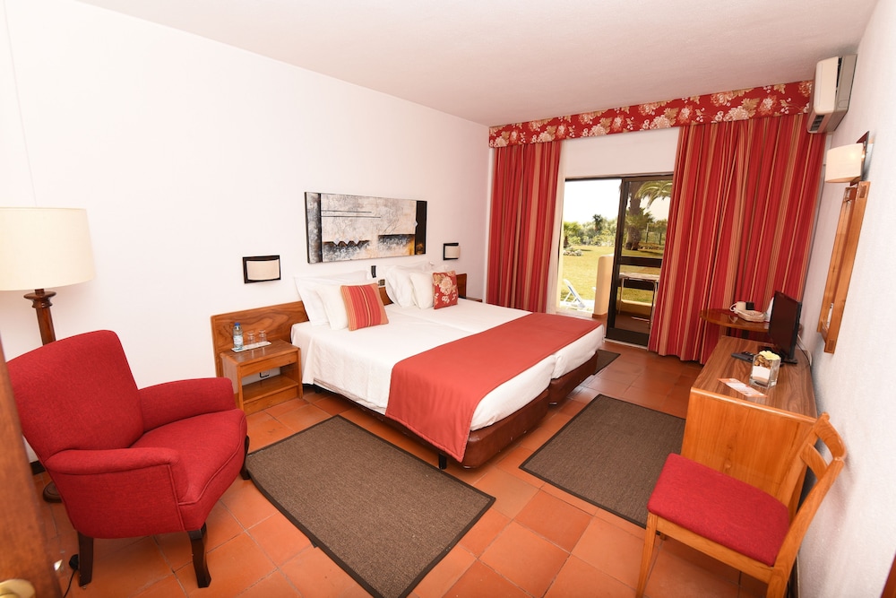 

Torino - Altura - Praia da Lota Resort – Beachfront Hotel