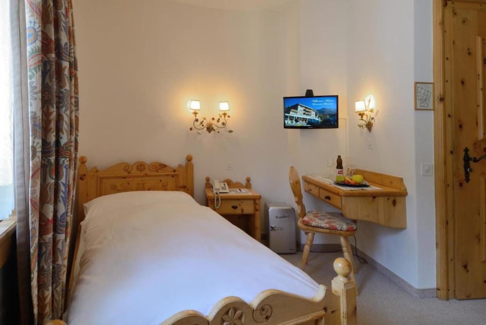 

Napoli - Surlej - Hotel Corvatsch