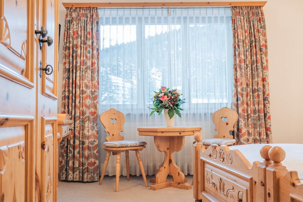 

Roma - Pontresina - Hotel Corvatsch