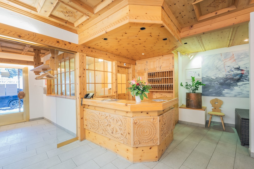 

Lamezia Terme - Sils Maria - Hotel Corvatsch