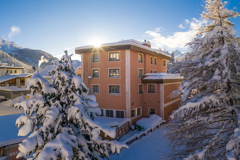 

Roma - Bevers - Hotel Corvatsch