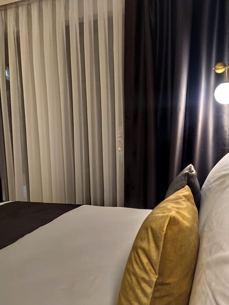 

Napoli - Istanbul - Nupera Hotel