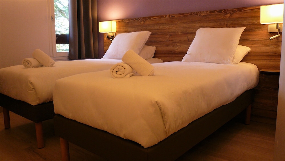 

Roma - Pau - Brit Hotel Confort Pau Lons