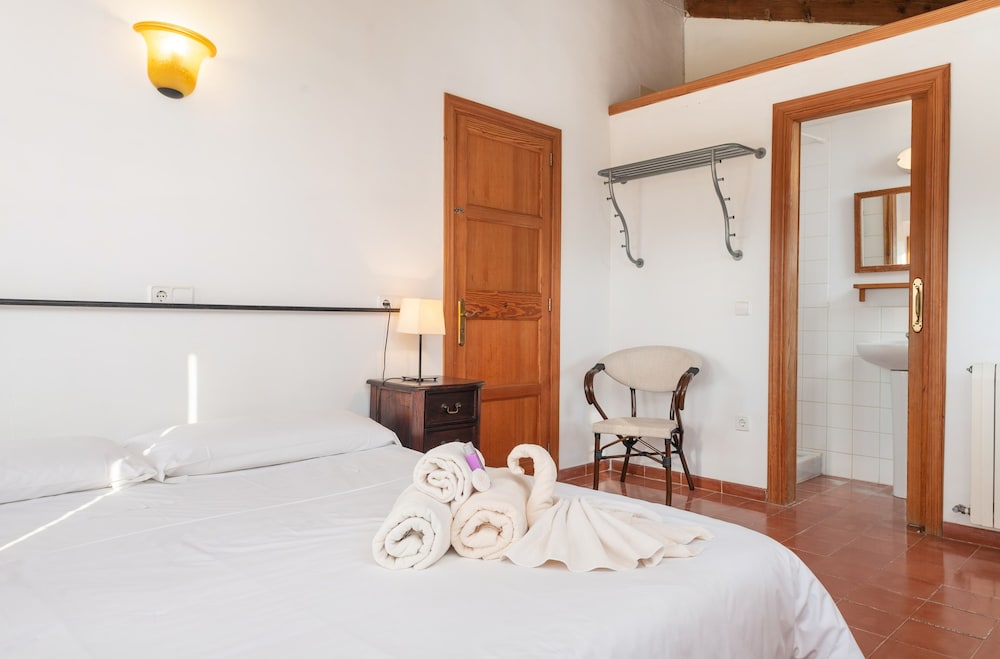 

Roma - Alcudia - Petit Hotel Hostatgeria La Victoria