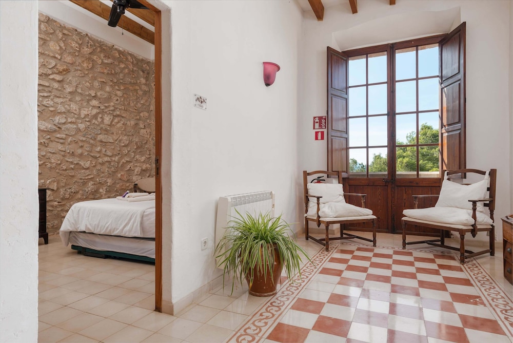 

Verona - Alcudia - Petit Hotel Hostatgeria La Victoria