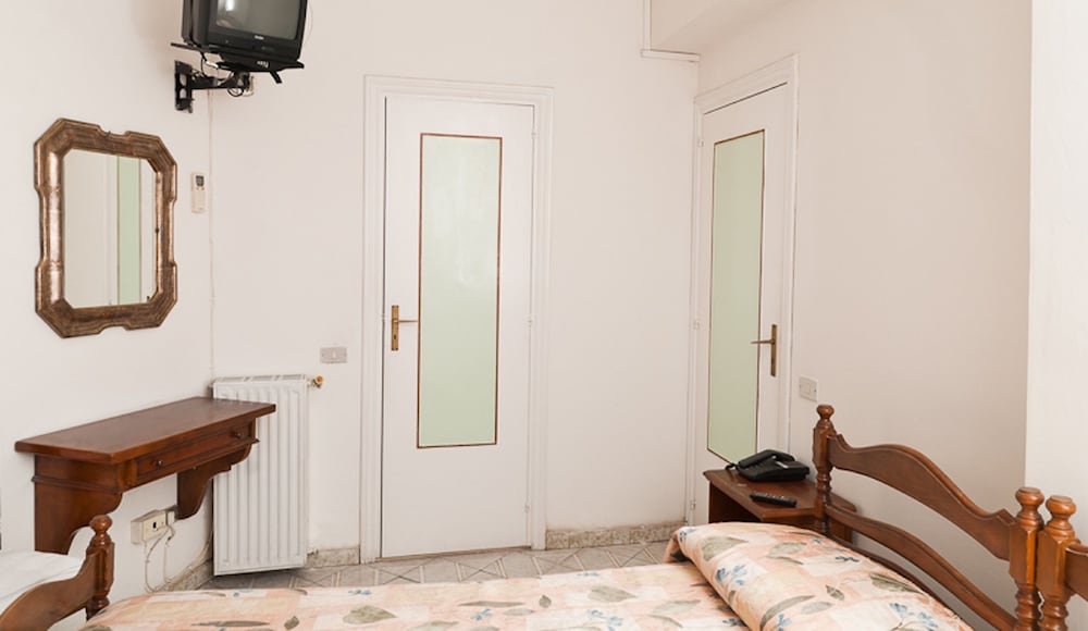 

Milano - Lacco Ameno - Hotel Del Postiglione