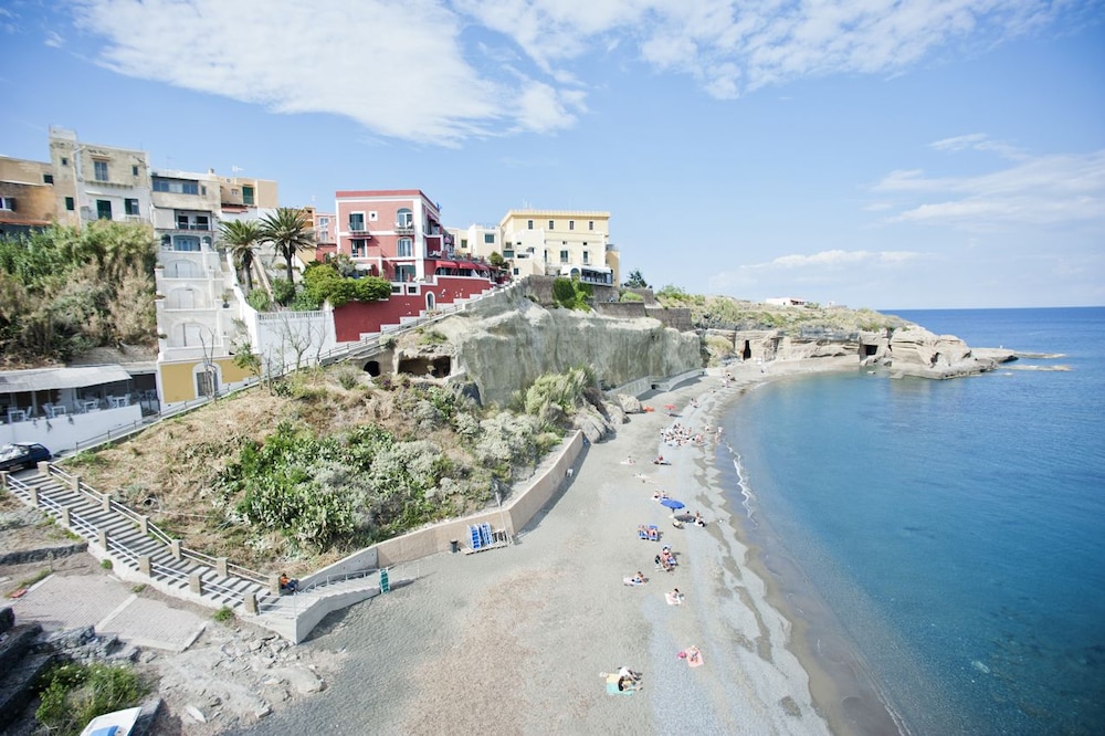 

Roma - Ventotene - Hotel Villa Iulia