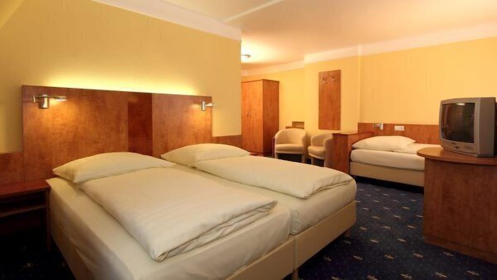 

Milano - Esslingen am Neckar - Aparthotel Astro - Nichtraucherhotel