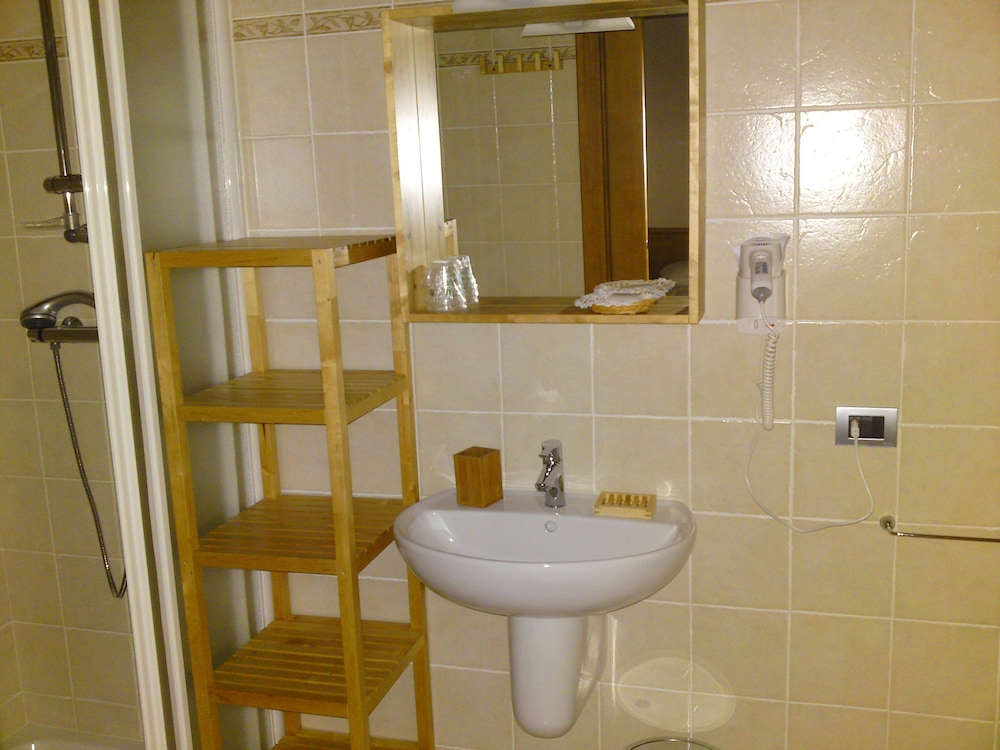 

Milano - Champoluc - Albergo Punta Zerbion