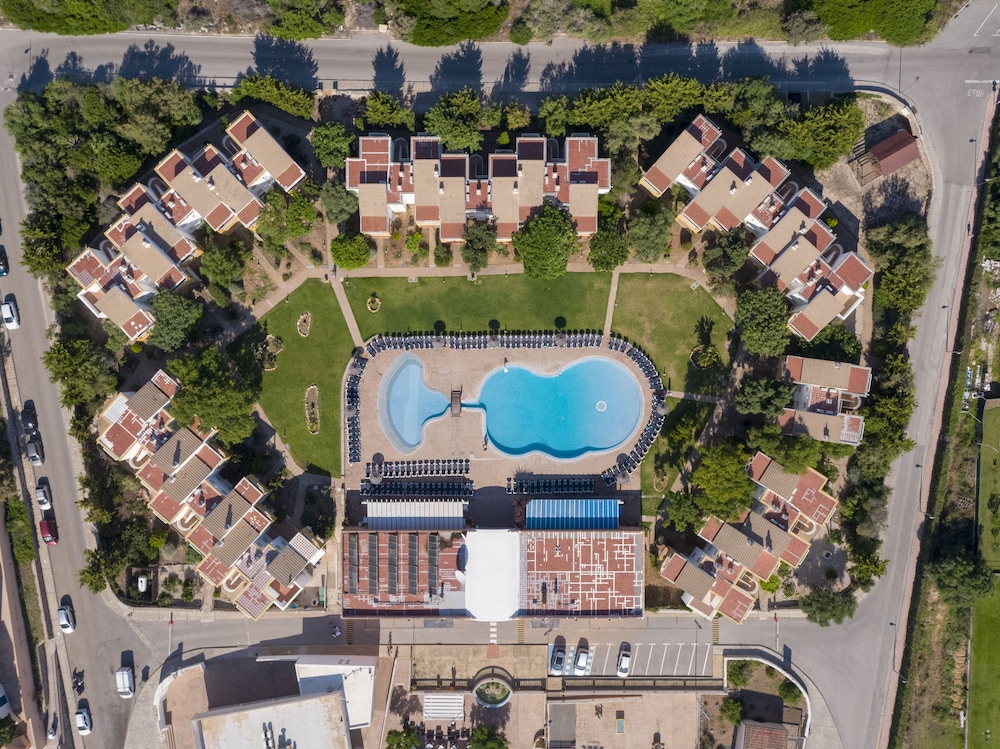 

Milano - Mahon - Aparthotel Comitas Isla del Aire