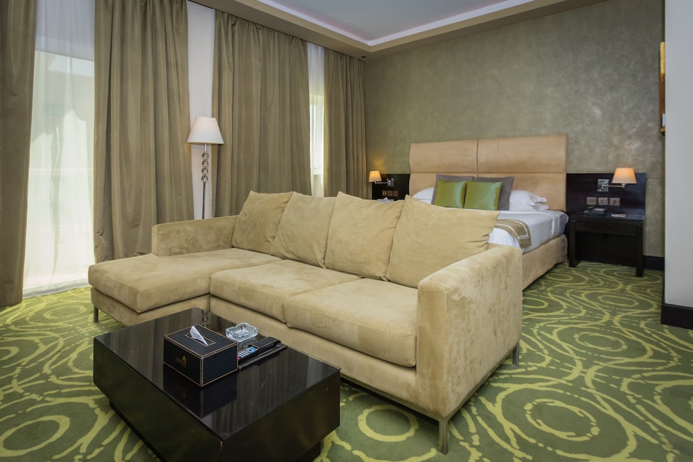 

Milano - Ras Al Khaimah - Mangrove Hotel
