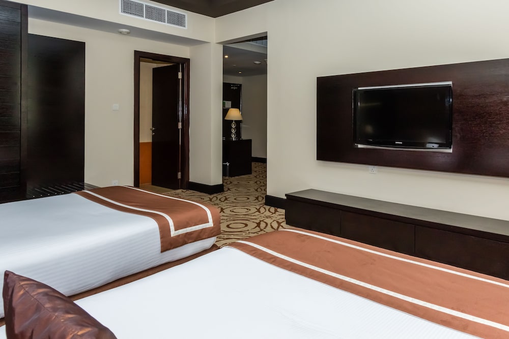 

Bologna - Ras Al Khaimah - Mangrove Hotel