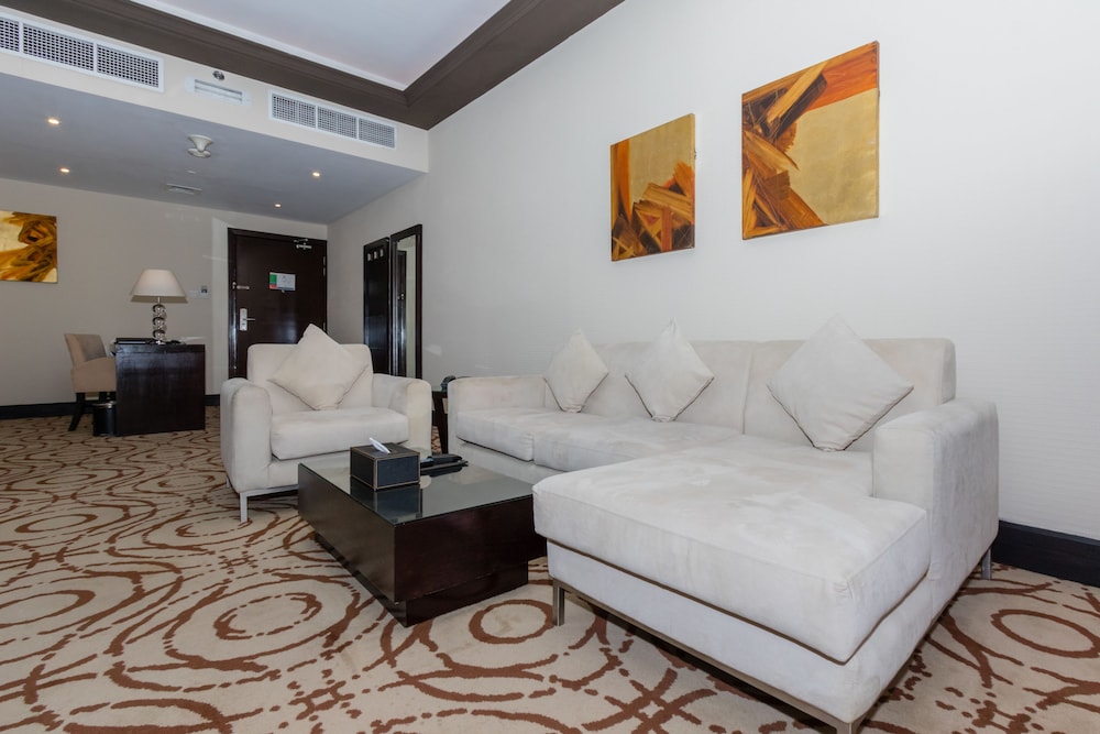 

Firenze - Ras Al Khaimah - Mangrove Hotel