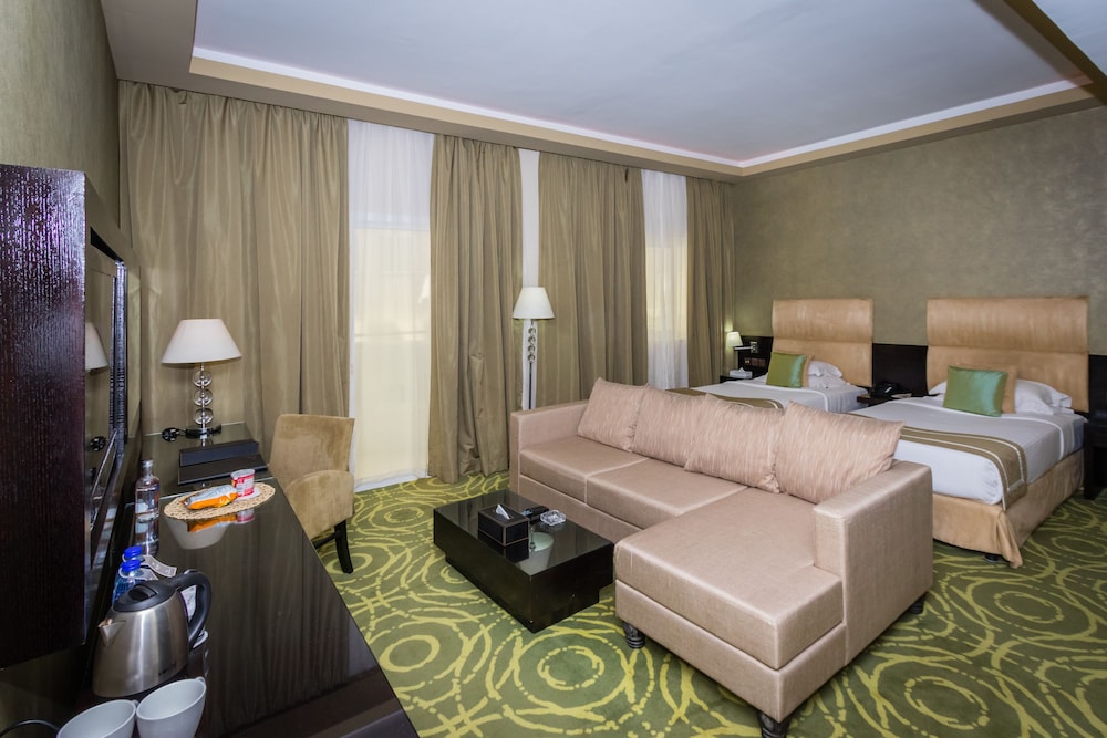 

Roma - Ras Al Khaimah - Mangrove Hotel