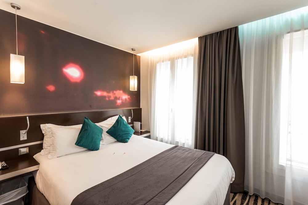 

Pisa - Pantin - Hôtel Lumières Montmartre Paris