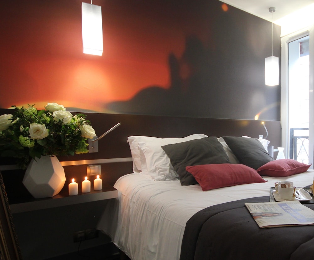

Bari - Argenteuil - Hôtel Lumières Montmartre Paris