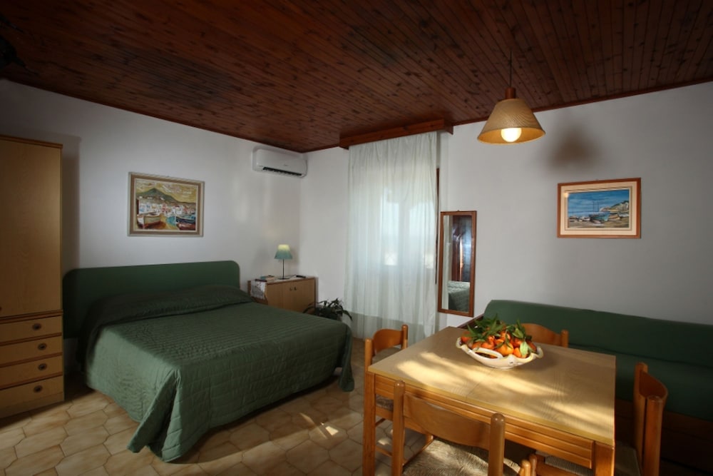 

Milano - Sant'Angelo D'Ischia - Hotel & Residence Matarese
