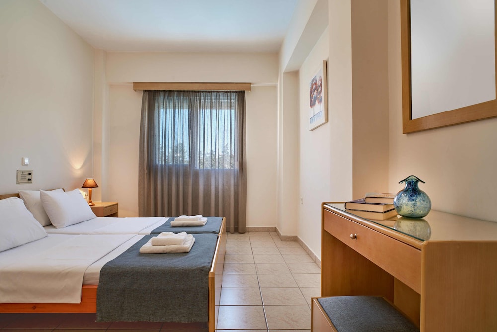 

Napoli - Chania - Veronica Hotel