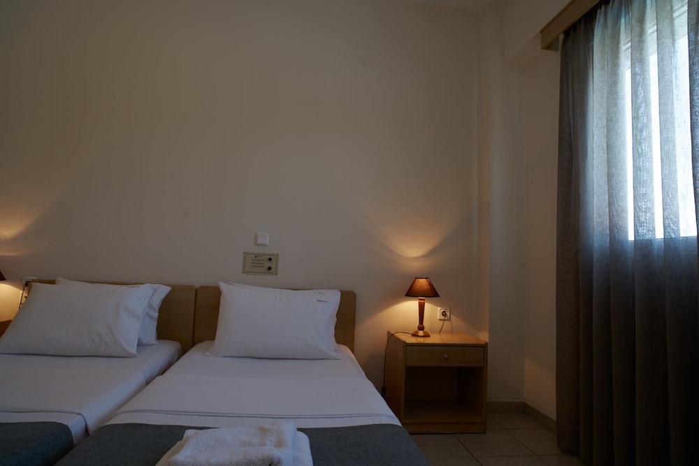 

Napoli - Chania - Veronica Hotel