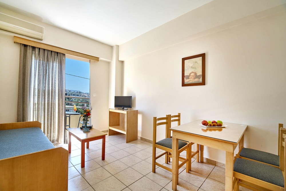 

Milano - Chania - Veronica Hotel