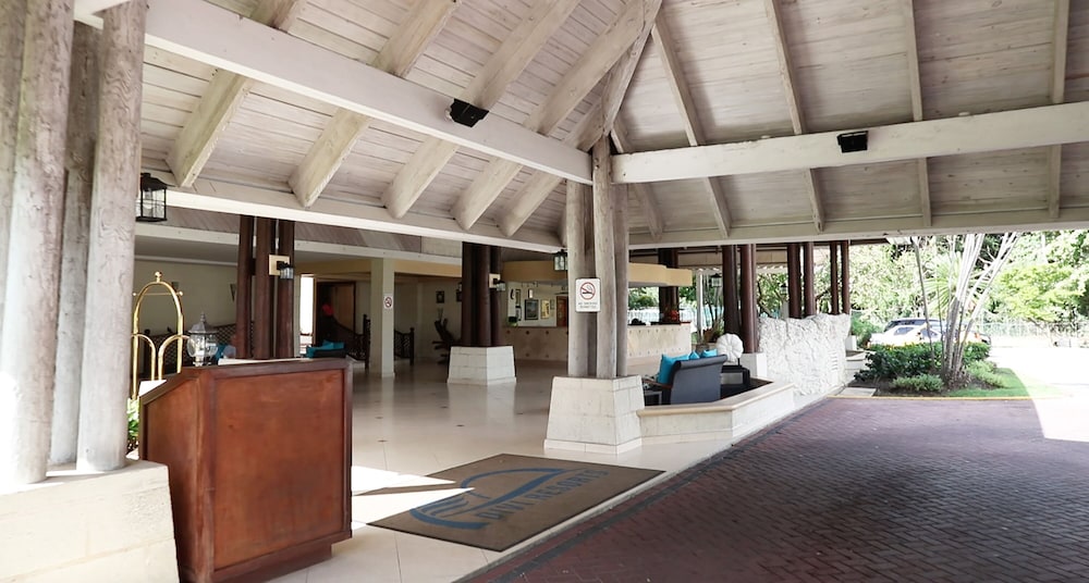 

Roma - Barbados-Christchurch - Divi Southwinds Beach Resort