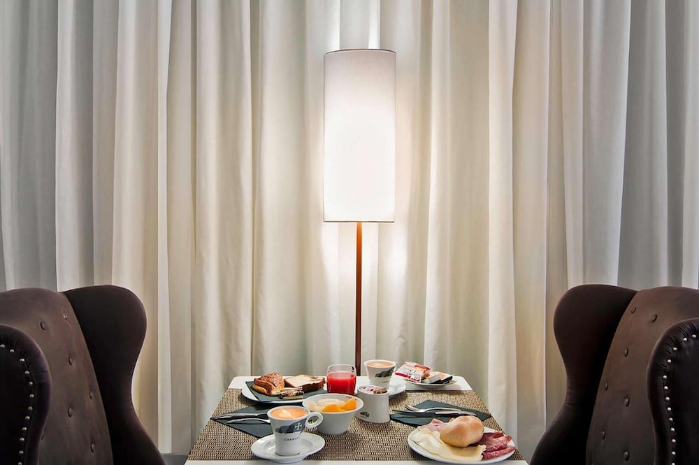 

Catania - Mostacciano - Hotel Caravel