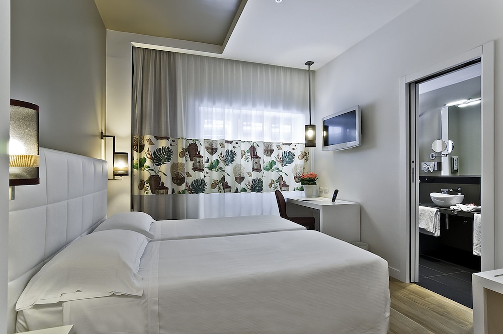 

Torino - Mostacciano - Hotel Caravel
