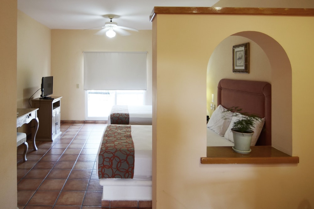 

Bari - San José del Cabo - Suites Las Palmas