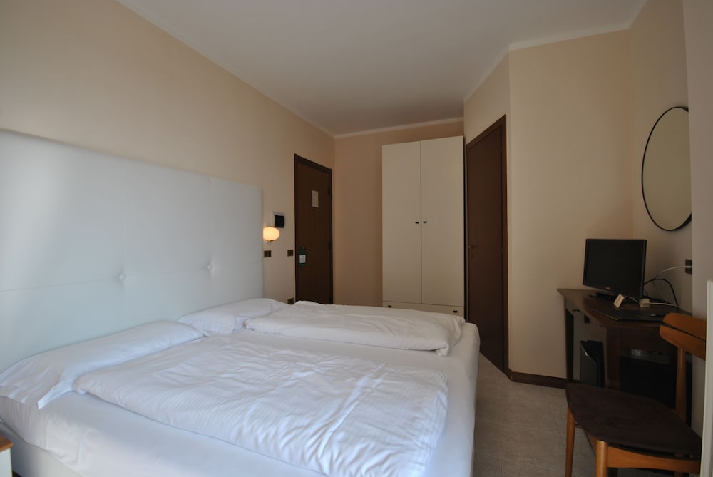 

Pescara - Gargnano - Hotel Gallo