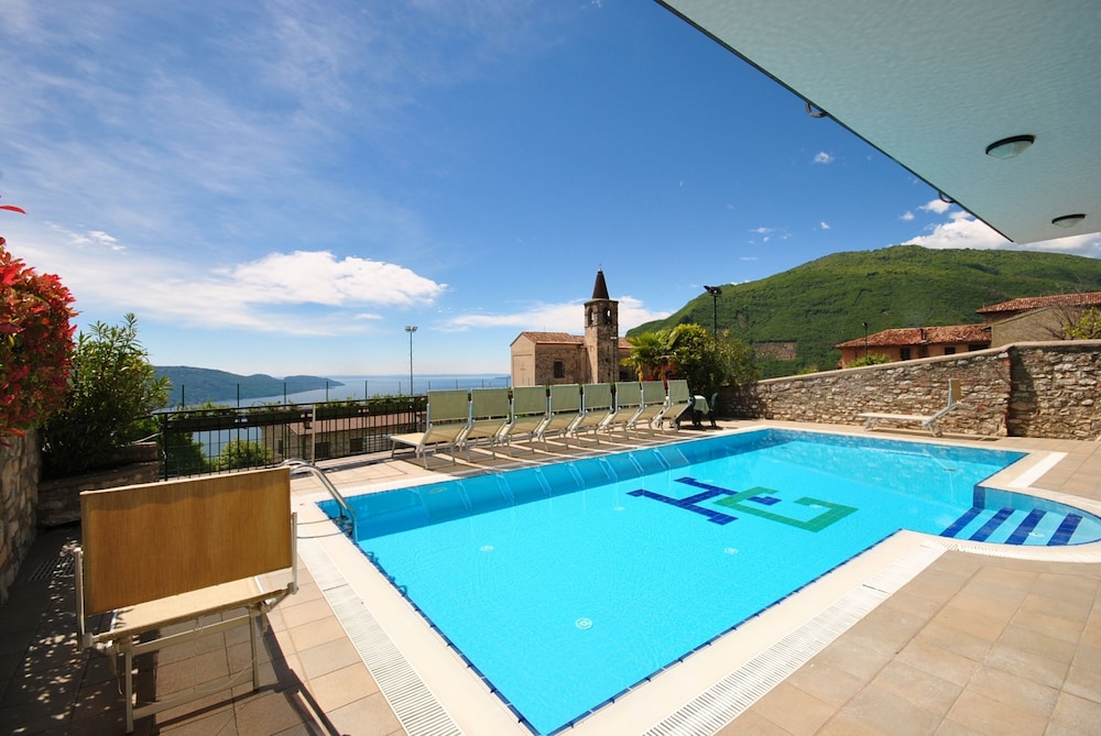 

Bologna - Gargnano - Hotel Gallo