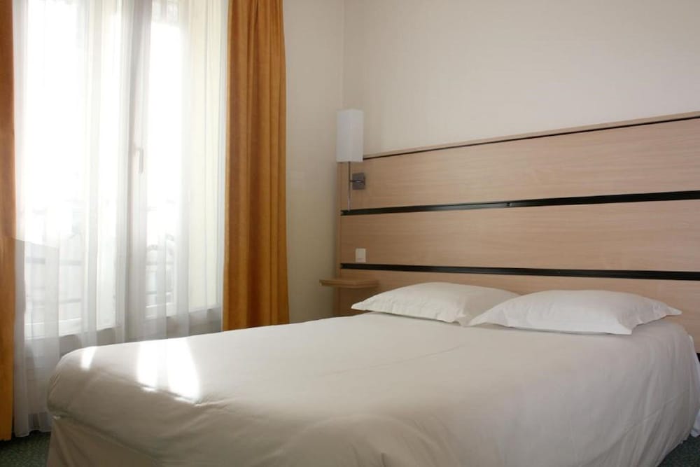 

Palermo - Asnières-sur-Seine - New Hotel Saint Lazare