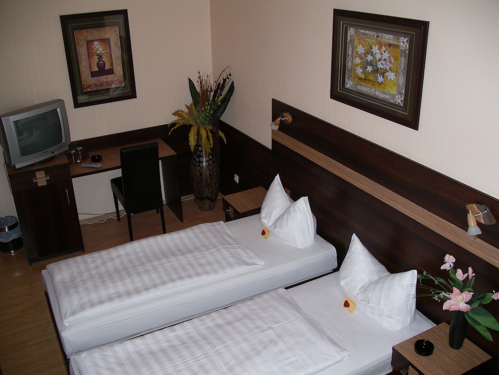 

Catania - Francoforte sul Meno - Hotel Elbe Street 34