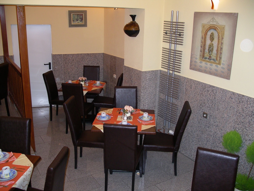 

Milano - Francoforte sul Meno - Hotel Elbe Street 34