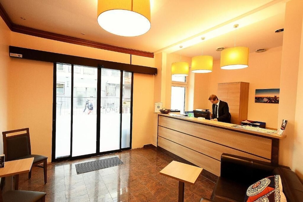

Torino - Offenbach - Hotel Little Paris