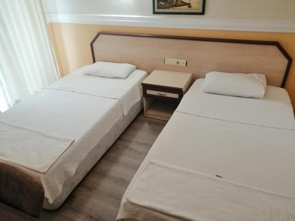 

Bologna - Alanya - Kleopatra Bebek Hotel