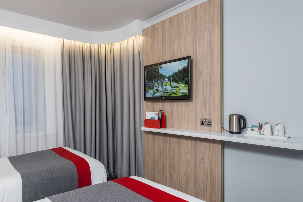 

Napoli - Barking - Holiday Inn Express London - Greenwich