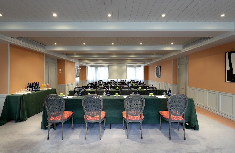 

Alghero - Burgos - Crisol Puerta de Burgos