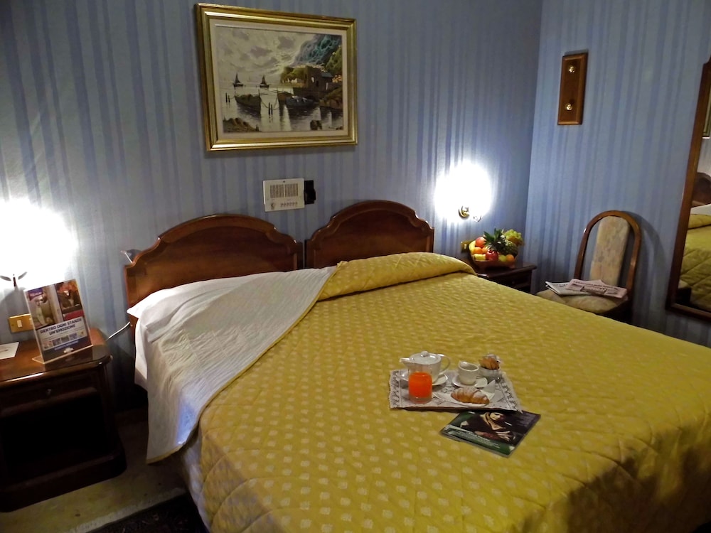 

Bari - Pero - Hotel Accursio